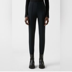 Bogner Sport Elaine Softshell stirrup pants in Black— Women’s US 8
Inseam 31”